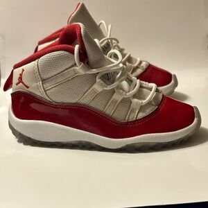 Nike Red and White Kids Sneakers